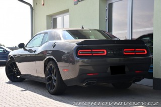 Dodge Challenger 5.7 V8 HEMI 2020
