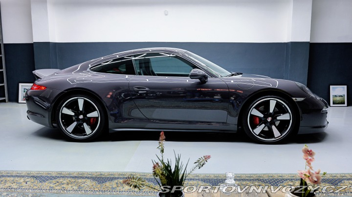 Porsche 911 Carrera 4S 50.výročí 2014