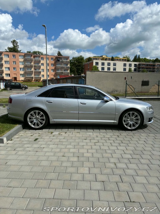 Audi S8 2006