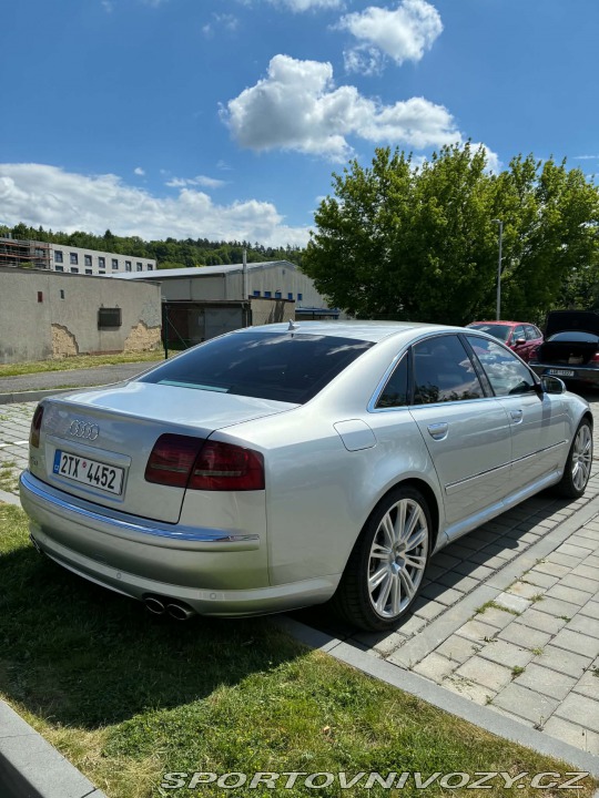 Audi S8 2006