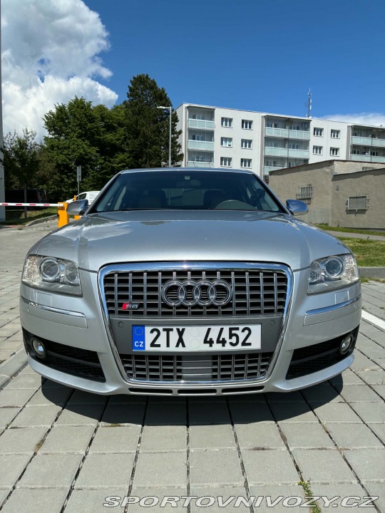 Audi S8 2006