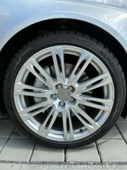 Audi S8 2006