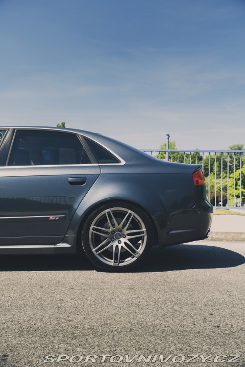 Audi RS4 B7 2006