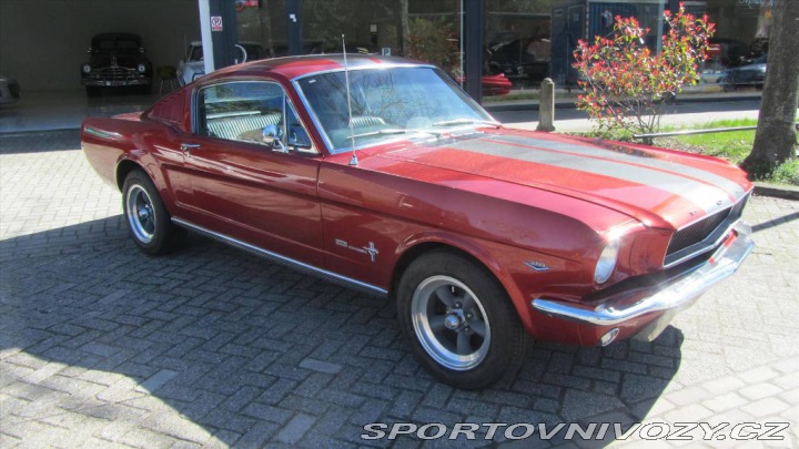 Ford Mustang Fastback V8 1965