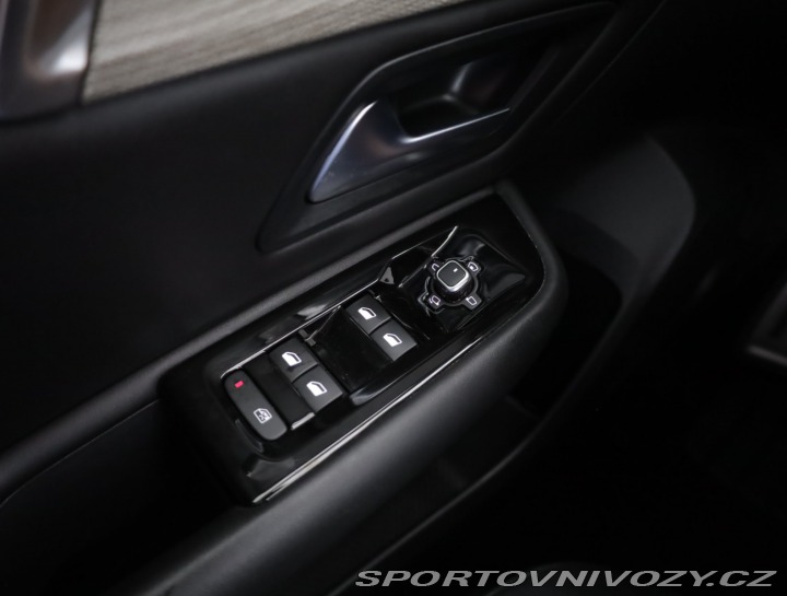 Citroën Ostatní modely C5 X Plug-in Hybrid 225 2023