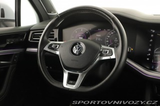 Volkswagen Ostatní modely Touareg R-Line 3.0 TDI 2018