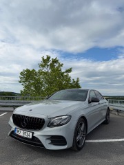 Mercedes-Benz E 2,2 220d 4MATIC AMG, r.