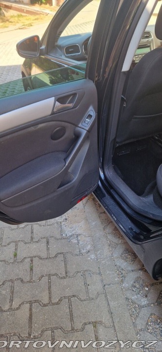 Volkswagen Golf 2,0 Tdi highline, klima 1800