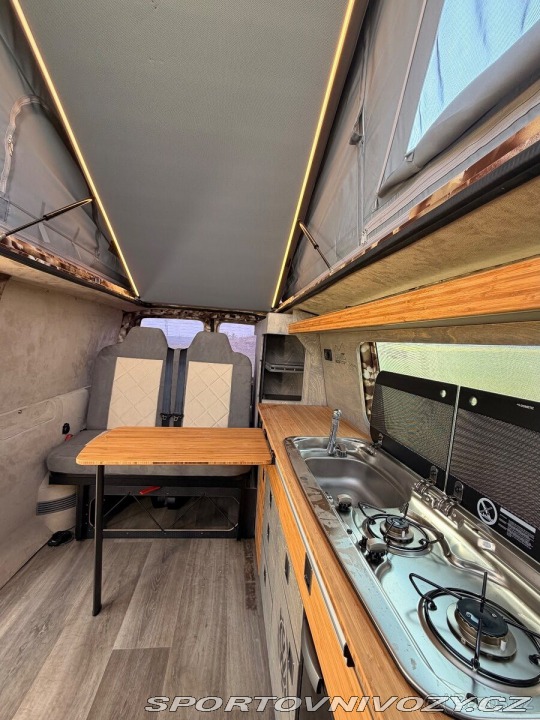 Volkswagen Ostatní modely Transporter 2,0 T5 4Motion Camper 1800