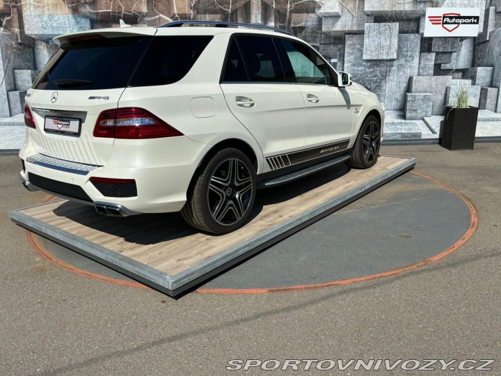 Mercedes-Benz Ostatní modely Třídy M ML63 AMG BITURBO,386KW, 4 2015
