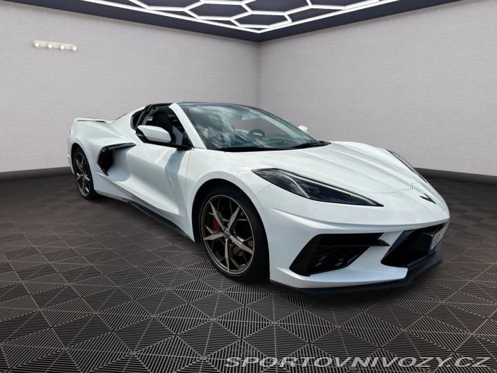 Chevrolet Corvette C8 Stingray 6.2 V8 354kW 2022