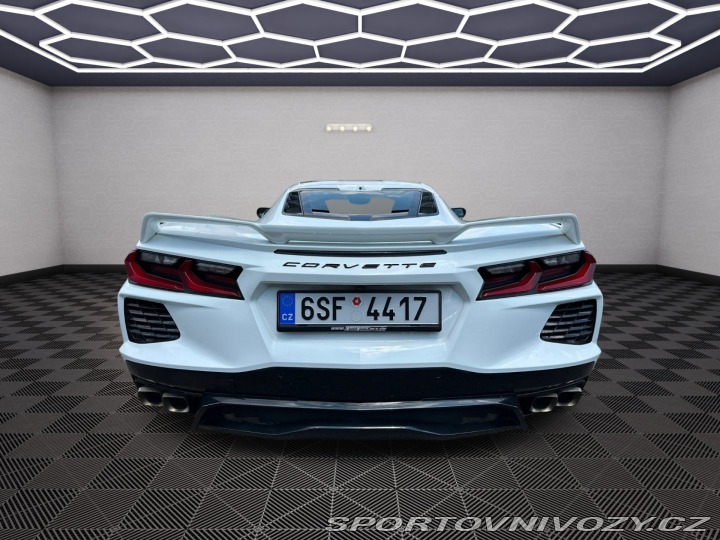 Chevrolet Corvette C8 Stingray 6.2 V8 354kW 2022