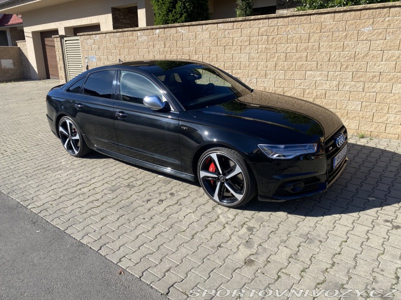 Audi S6 