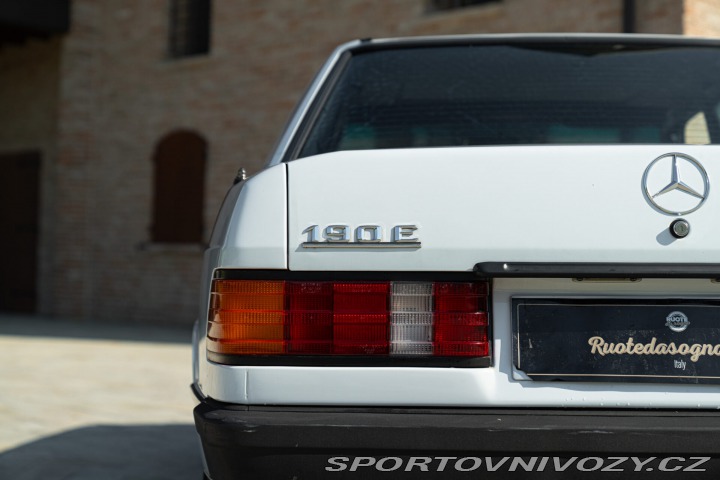 Mercedes-Benz E 190 E 1987