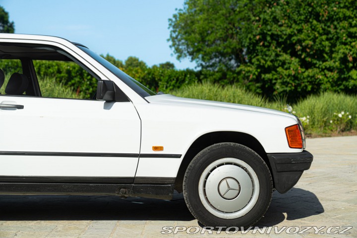 Mercedes-Benz E 190 E 1987