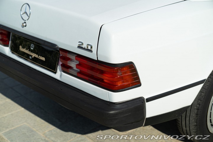 Mercedes-Benz E 190 E 1987