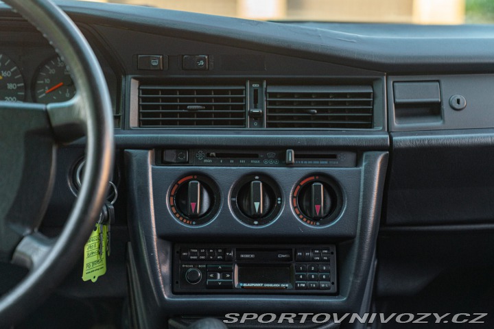 Mercedes-Benz E 190 E 1987