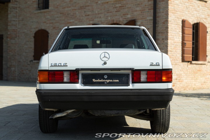 Mercedes-Benz E 190 E 1987