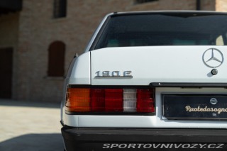 Mercedes-Benz E 190 E 1987