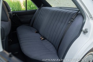 Mercedes-Benz E 190 E 1987