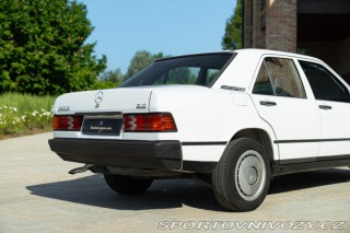 Mercedes-Benz E 190 E 1987