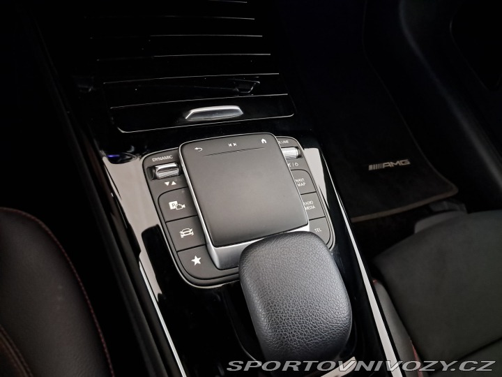 Mercedes-Benz A A 200 2021