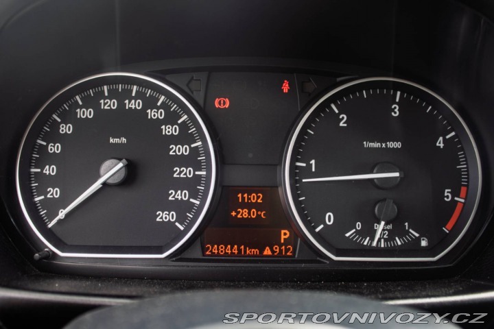 BMW 1 120 AT6 130kW / NA SPLÁT 2011