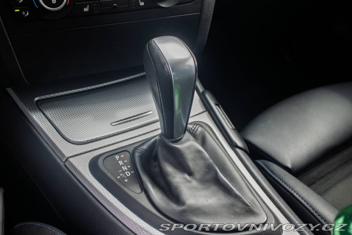 BMW 1 120 AT6 130kW / NA SPLÁT 2011