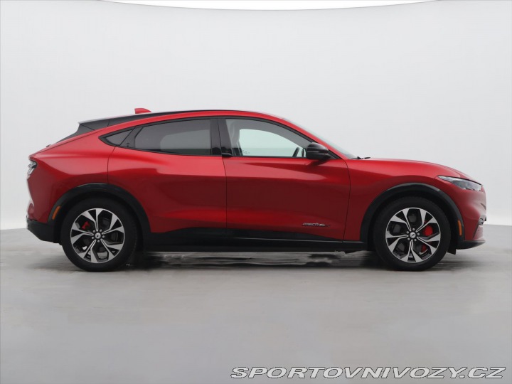Ford Mustang 98,7kW Ext.Range AWD CZ D 2021