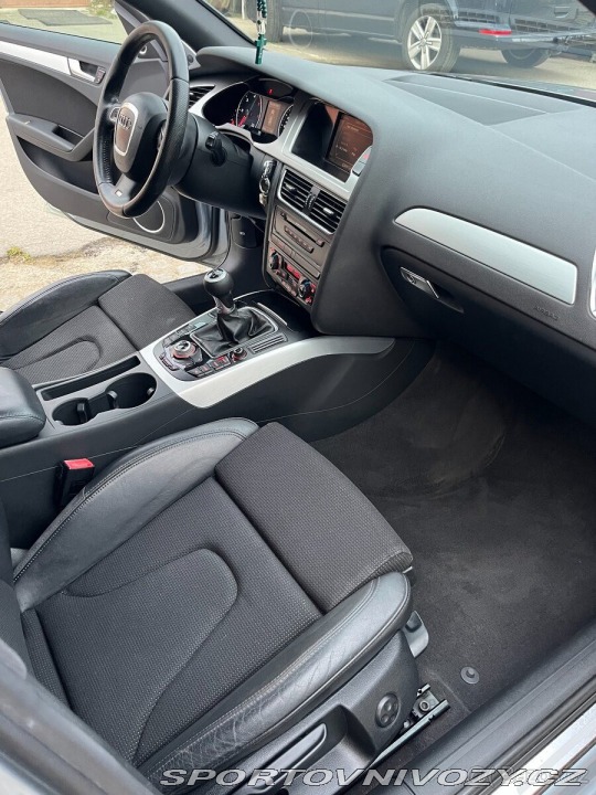 Audi A4 Avant 2,0 B8 S-line TDI 2009