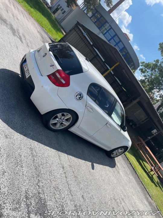 BMW 1 2,0 120d e87 130kw bílý 1800