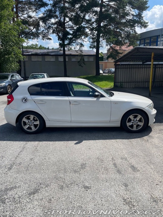 BMW 1 2,0 120d e87 130kw bílý 1800