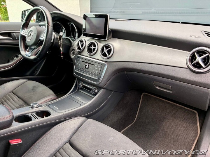 Mercedes-Benz Ostatní modely GLA 200d 4Matic AMG paket 2017