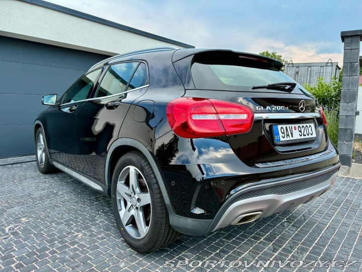 Mercedes-Benz Ostatní modely GLA 200d 4Matic AMG paket 2017