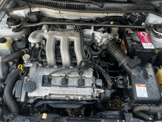 Mazda 323 323F