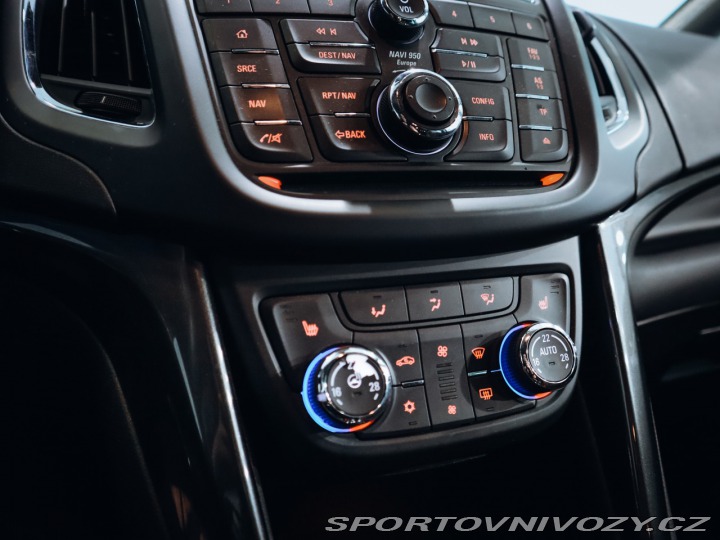 Opel Ostatní modely Zafira 2.0CDTi OPC Line 2015