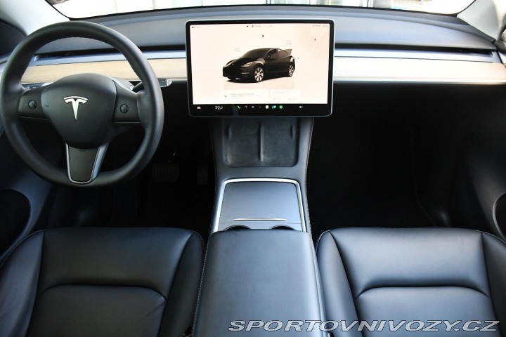 Tesla Model Y REZERVACE 2022
