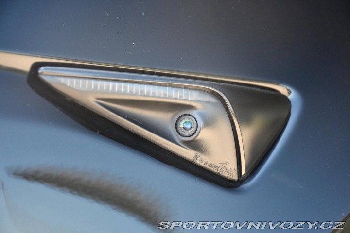 Tesla Model Y REZERVACE 2022