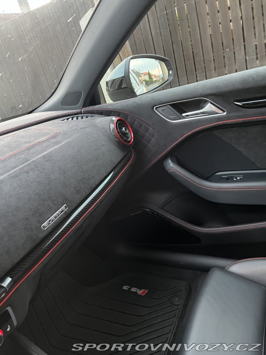 Audi RS3  2019