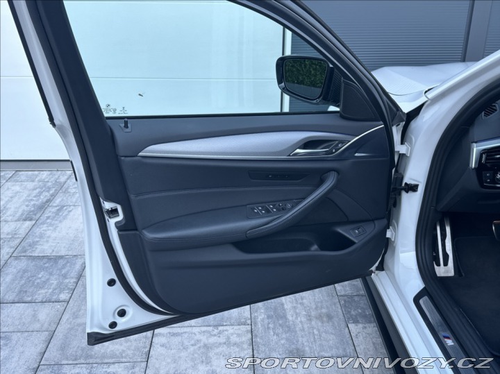 BMW 5 3,0 530d 265PS  M Perform 2017