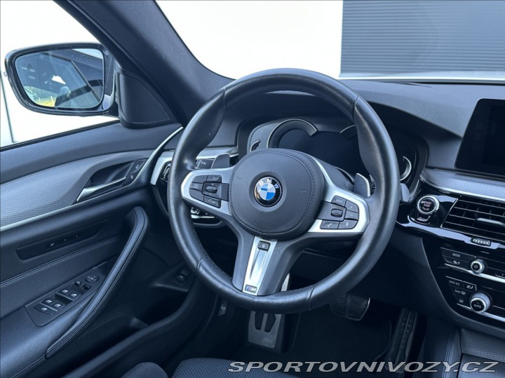 BMW 5 3,0 530d 265PS  M Perform 2017