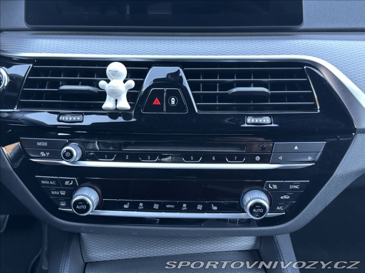 BMW 5 3,0 530d 265PS  M Perform 2017