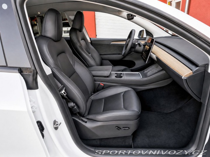 Tesla Model Y Performance 393 kW SOH 92 2023