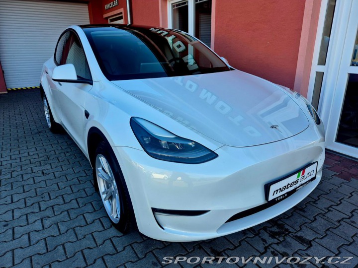 Tesla Model Y Long range dual motor 378 2023