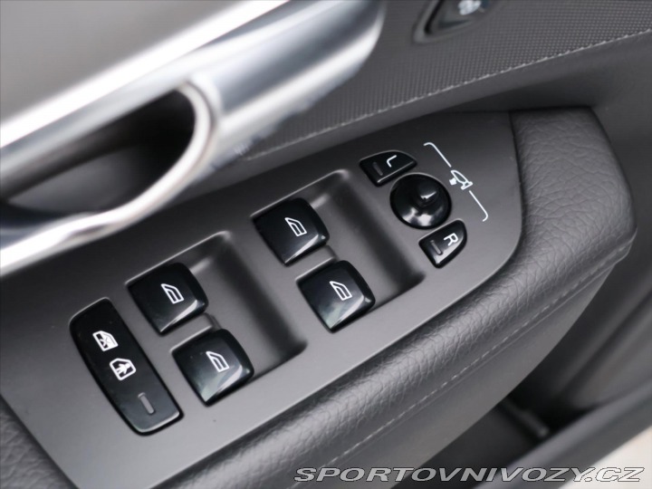 Volvo V90 2,0 T5 184kW Momentum CZ 2019