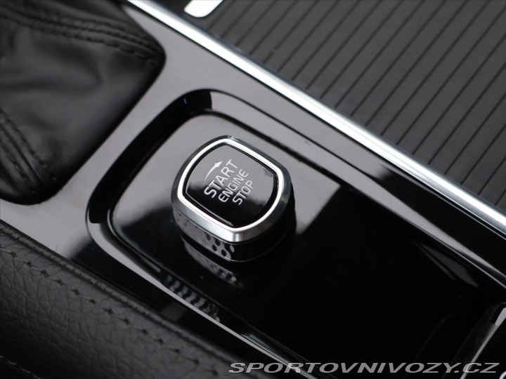 Volvo V90 2,0 T5 184kW Momentum CZ 2019