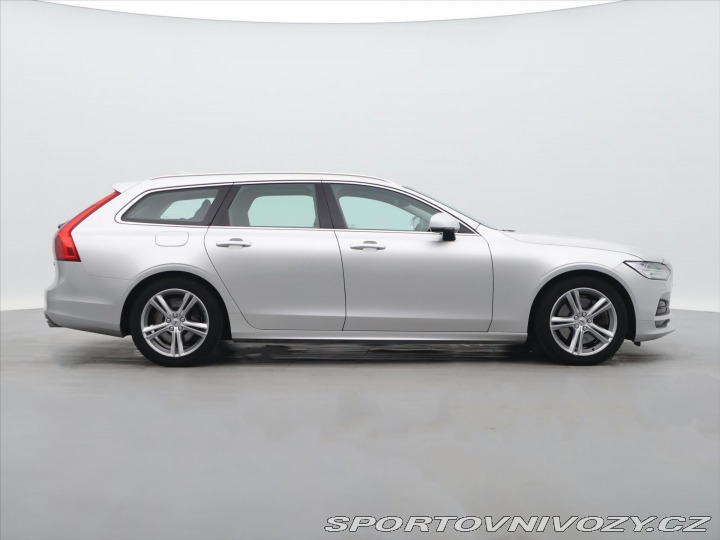 Volvo V90 2,0 T5 184kW Momentum CZ 2019