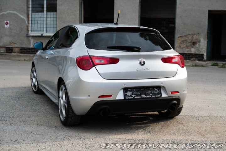 Alfa Romeo Giulietta 1,7   TBI QUADRIFOGLIO VE 2011