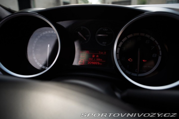 Alfa Romeo Giulietta 1,7   TBI QUADRIFOGLIO VE 2011