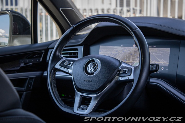 Volkswagen Ostatní modely Touareg  3.0 V6 TDI 286k R-Line 4 2019